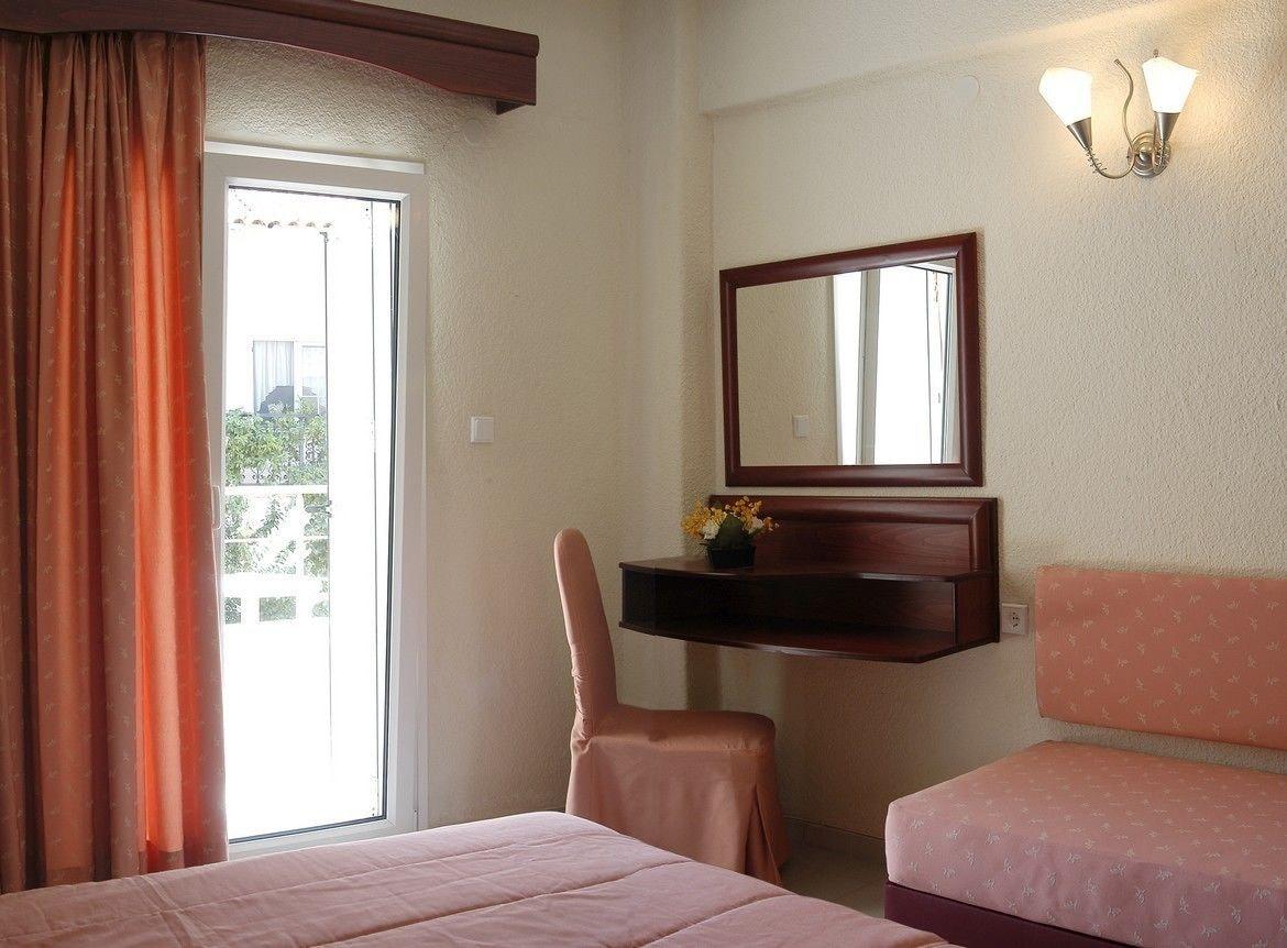 Xenios Loutra Village Beach Hotel Agia Paraskevi  Exterior photo